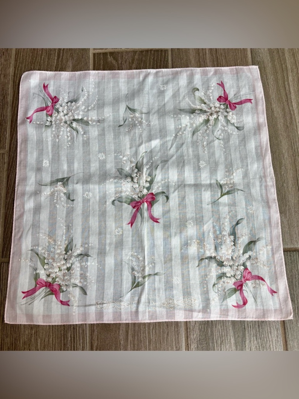 Christian Dior Floral Lily of the Valley Scarf/Handkerchief/Bandana Sz 18.75” - Picture 10 of 13